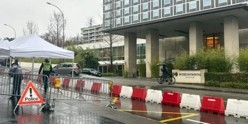 Делегации РФ и Украины встретились еще раз до отлета из Женевы 1 76002141 403.jpg Deutsche Welle переговоры в Женеве