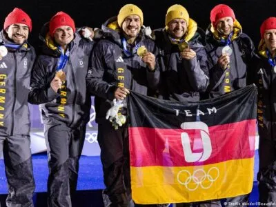 Немецкие бобслеисты заняли весь пьедестал на Олимпиаде в Италии 6 76013640 403.jpg Deutsche Welle зимняя Олимпиада-2026