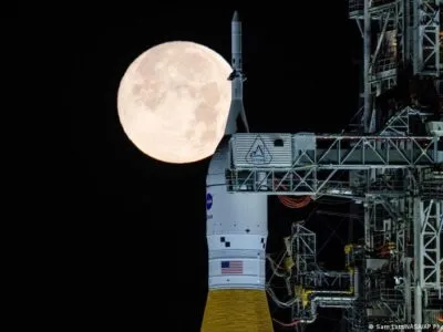 NASA отложит запуск к Луне пилотируемого корабля "Орион" из-за неполадок 2 76057692 403.jpg Deutsche Welle NASA