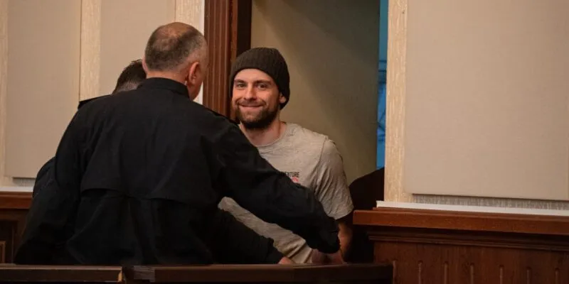 Находящийся в заключении актер Андро Чичинадзе покинул театр музкомедии и драмы им. Васо Абашидзе 1 chichinadze новости Андро Чичинадзе, Ахали Театри, театр имени Васо Абашидзе