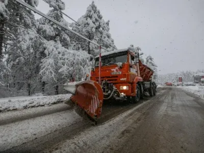 В Тбилиси устраняют проблемы возникшие из-за обильных осадков 4 snegopad tbiblisi новости мэрия Тбилиси, осадки, снегопад