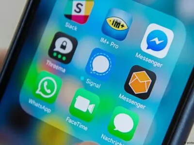 39027465 403.jpg Deutsche Welle Signal, WhatsApp