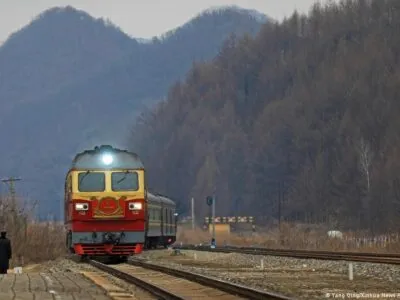 На поезде и самолете из Пекина в Пхеньян. КНР и КНДР укрепляют связи 2 60509566 403.jpg Deutsche Welle Пекин
