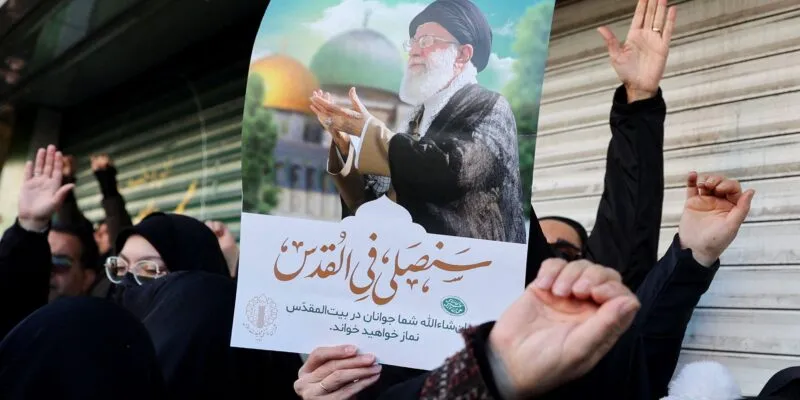 В Иране убит аятолла Хаменеи: что дальше? Рассуждает иранист Никита Смагин в подкасте «Что это было?» 1 6f53ce40 157b 11f1 b048 c9424b2cf5fd.jpg Новости BBC убийство Хаменеи, устранение Хаменеи