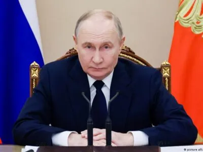 75338900 403.jpg Deutsche Welle Владимир Путин, Дмитрий Песков