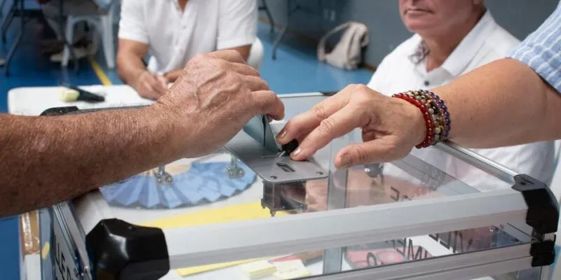 76365096 403.jpg Deutsche Welle выборы во Франции