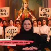 konji youtube.00 23 42 02.still175 Fact or Fake 8 марта, гендерное равенство, Клара Цеткин, Международный женский день, царица Тамар