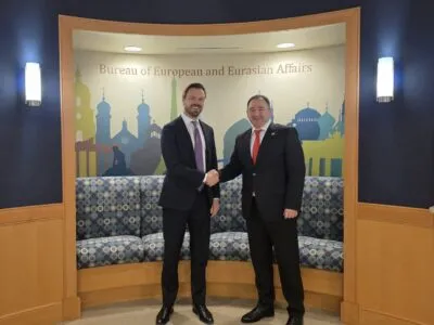 Депутат "Мечты" обсудил с представителем Госдепа США "новое соглашение" о партнерстве 6 samxaradze 1 новости Брендан Ханрахан, Грузия-США, Николоз Самхарадзе, стратегическое партнерство