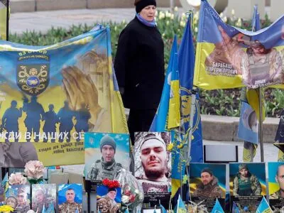 Стихийный мемориал на Майдане