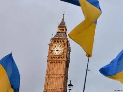 Великобритания пообещала поставить Украине 120 000 дронов 3 17595244 403.jpg Deutsche Welle Великобритания-Украина