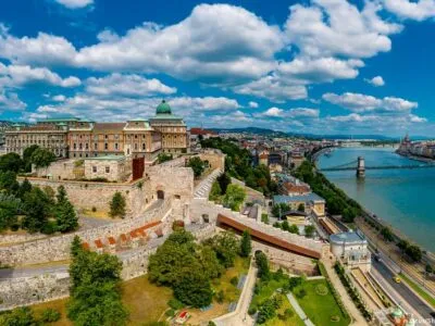 "Осторожный оптимизм". Белорусы в Венгрии - о смене правительства 2 66344296 403.jpg Deutsche Welle Белорусы