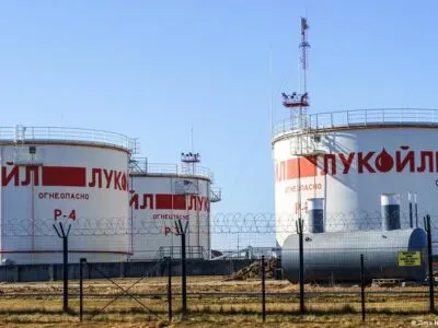 Беспилотники атаковали нефтеперерабатывающий завод в Нижегородской области 7 74429030 403.jpg Deutsche Welle беспилотники, Лукойл