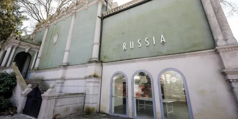 76809263 403.jpg Deutsche Welle биеннале