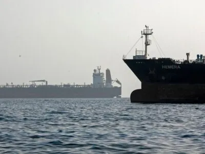 США и Иран снова обменялись авиаударами на фоне попыток согласовать условия меморандума 2 Ормузский пролив