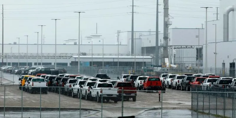 Трамп сообщил о планах General Motors и Ford производить оружие 1 54808114 403.jpg Deutsche Welle Ford, General Motors, оружие, Трамп