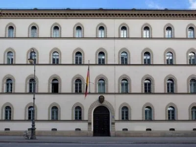 Суд признал законным наблюдение за партией АдГ в Баварии 2 69527630 403.jpg Deutsche Welle АдГ