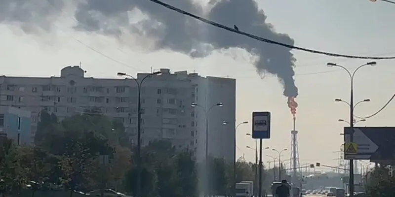 Владимир Зеленский подтвердил удар ВСУ по Московскому НПЗ 1 70103592 403.jpg Deutsche Welle Зеленский