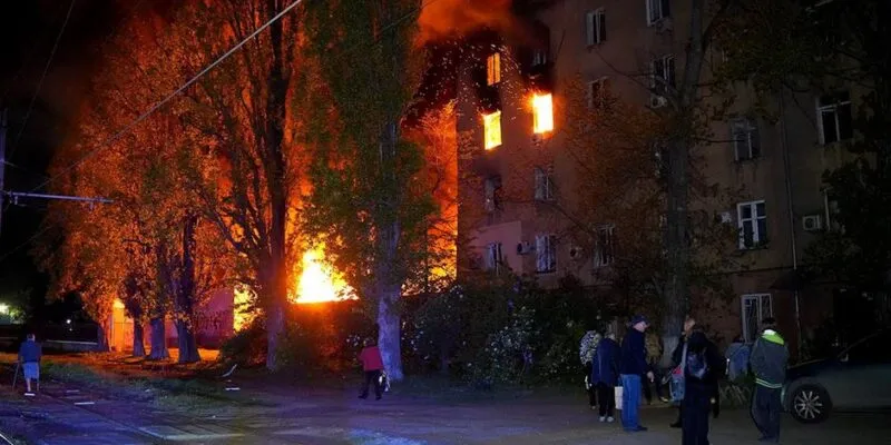 БПЛА попали по многоэтажкам Харькова и Одессы, много раненых 1 76990871 403 1.jpg 1 Deutsche Welle атака на Одессу