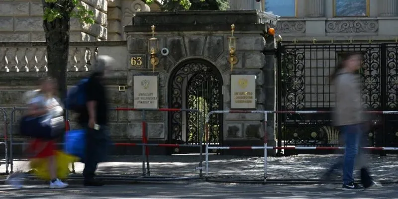 Художник Семен Скрепецкий застрелен после акции с флагом РФ в Берлине 1 77105835 403.jpg Deutsche Welle Семен Скрепецкий