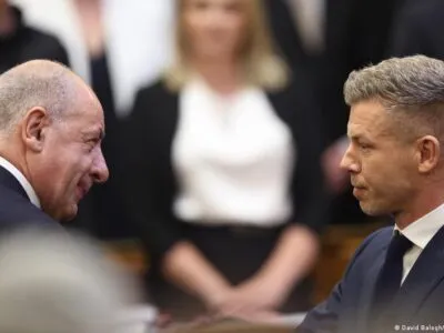 Президент Венгрии отверг требование нового премьера уйти в отставку 2 77377633 403.jpg Deutsche Welle президент Венгрии