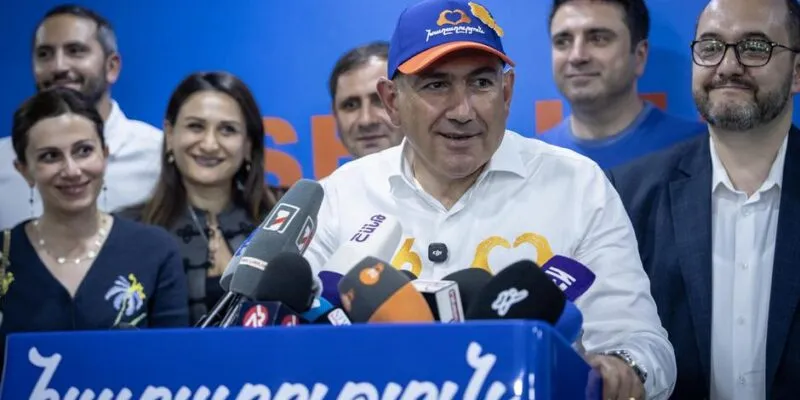 ЦИК: На выборах в Армении лидирует "Гражданский договор" премьера Пашиняна 1 77452373 403.jpg Deutsche Welle выборы в Армении