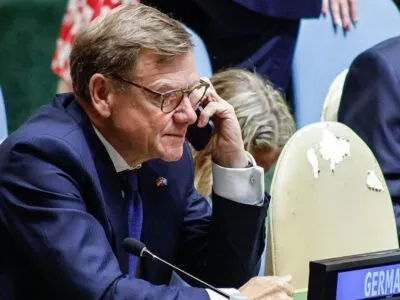 Министр иностранных дел Германии Йоханн Вадефуль принимает участие в заседании Генеральной Ассамблеи ООН по выборам непостоянных членов Совета Безопасности ООН в штаб-квартире Организации Объединенных Наций в Нью-Йорке 3 июня 2026 года.