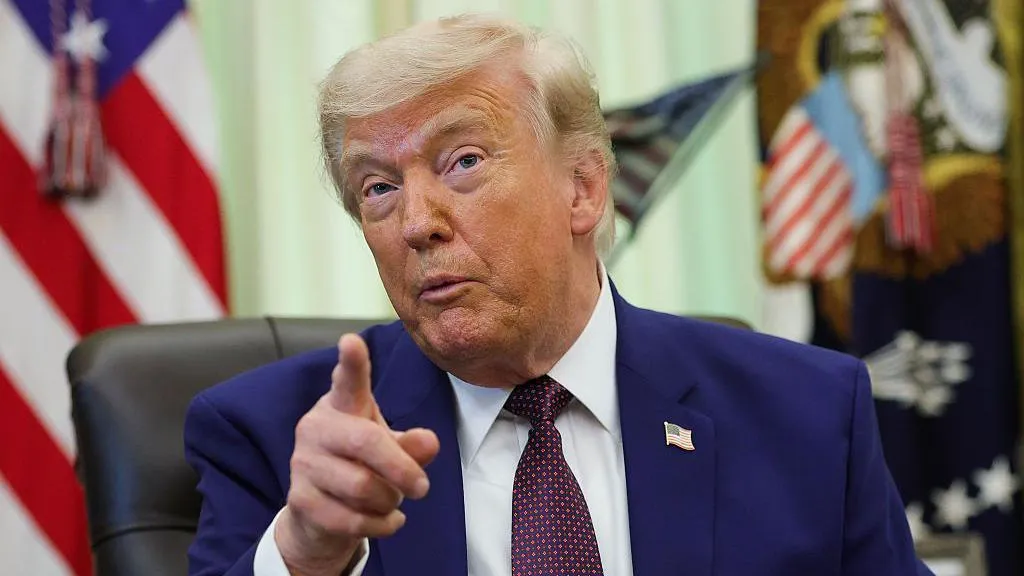 Дональд Трамп заявил, что в ближайшие часы Иран ждет новый мощный удар, и пообещал венесуэльский сценарий 1 Дональд Трамп