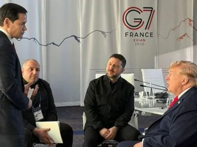 Главное на саммите G7: Трамп допустил возвращение санкций на российскую нефть; Зеленский позвал Путина на встречу в США 4 Во встрече принимали участие госсекретарь США Марко Рубио, глава Совета национальной безопасности и обороны Украины Рустем Умеров, Владимир Зеленский и Дональд Трамп