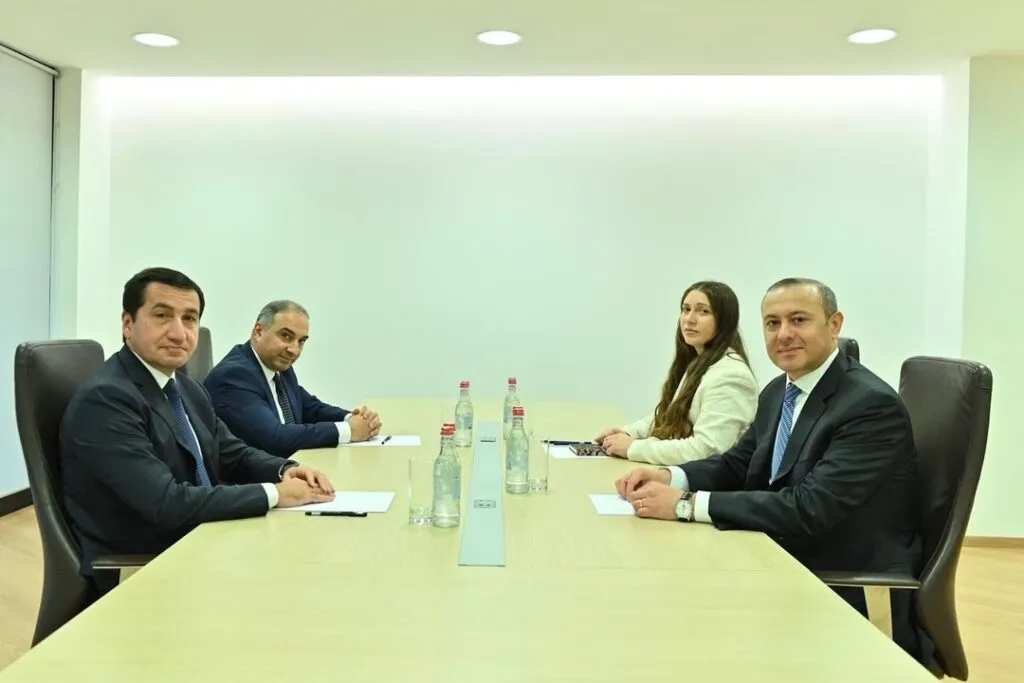 hikmet hajiyev and armen grigoryan 20260615 101609 новости OC Media, Азербайджан-Армения, Хикмет Гаджи-заде, Хикмет Гаджиев