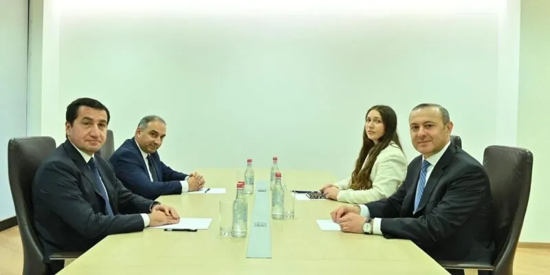 hikmet hajiyev and armen grigoryan 20260615 101609 новости OC Media, Азербайджан-Армения, Хикмет Гаджи-заде, Хикмет Гаджиев