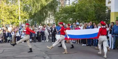 68654735 403.jpg политика война в Украине, колледж, школьники в России