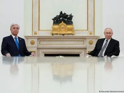 74705859 403.jpg Deutsche Welle Омск, Токаев-Путин