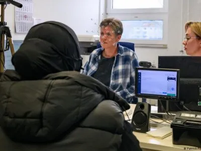 77807809 403.jpg Deutsche Welle просители убежища, убежище в ФРГ