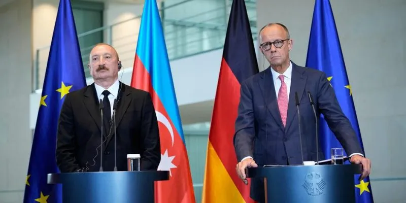 Алиев косвенно подтвердил контакты политиков ФРГ и РФ в Баку 1 78053441 403.jpg Deutsche Welle Алиев