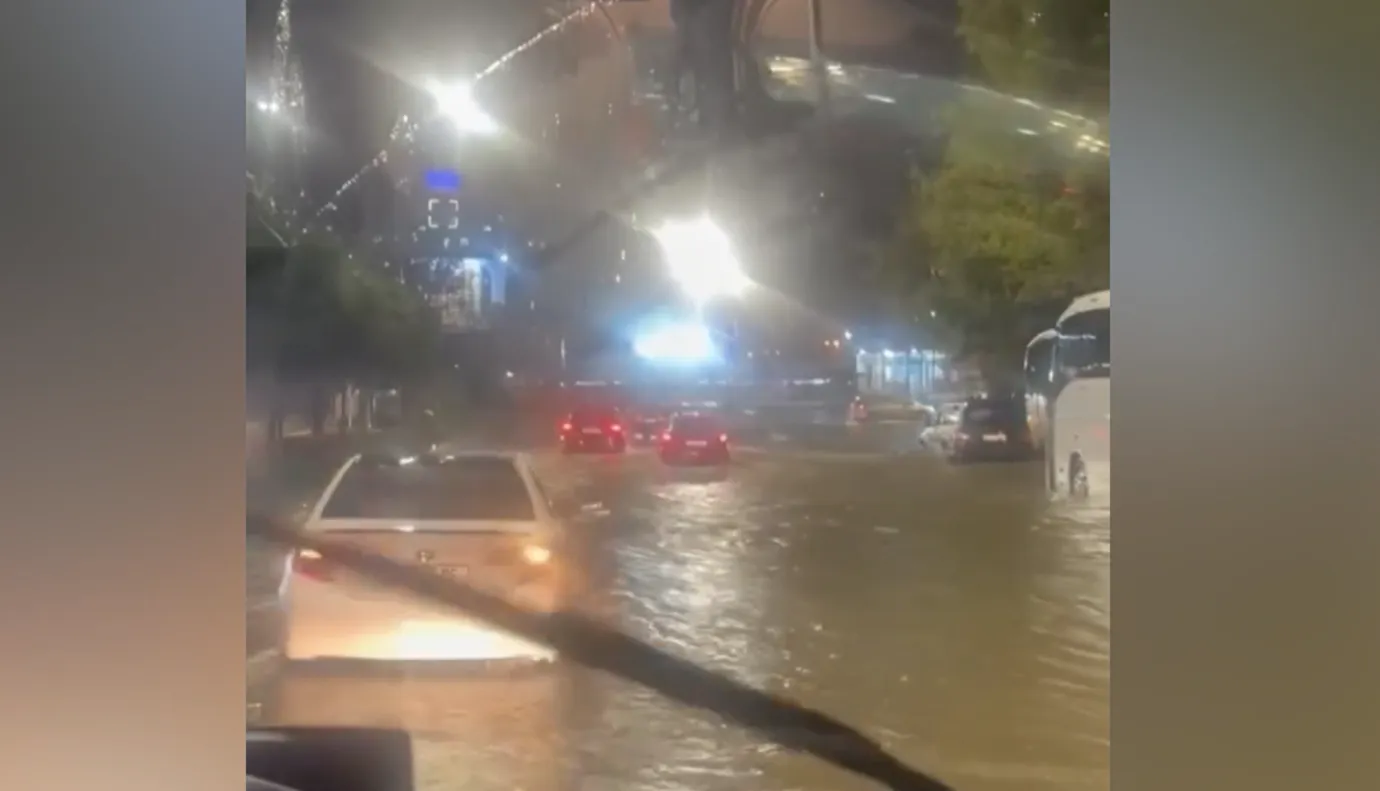 Heavy downpours cause disruption in Tbilisi