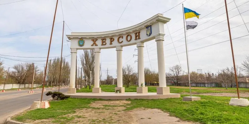 В Херсоне четыре человека погибли из-за удара дрона РФ по маршрутке 1 78407338 403.jpg Deutsche Welle
