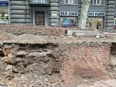 В ходе работ на проспекте Руставели обнаружена кирпичная кладка XIX века 3 img 5251 новости