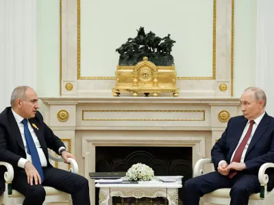 nikol pashinyan and vladimir putin новости OC Media