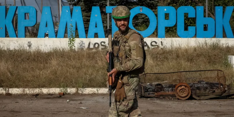 Украинский военный около Краматорска