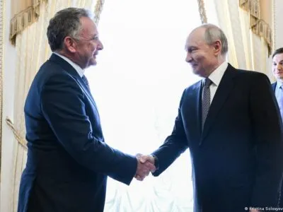 The Economist: новый план США по Украине предполагает демилитаризованную зону в Донбассе, отказ от НАТО и смягчение санкций против РФ 2 79721692 403.jpg Deutsche Welle