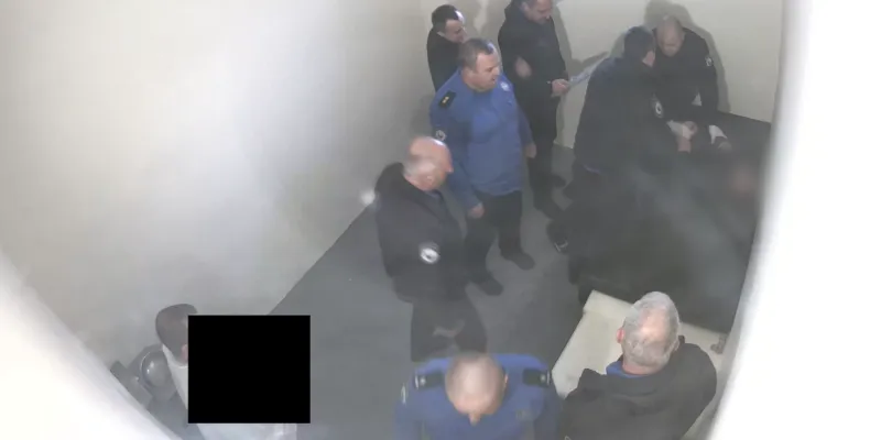 Пенитенциарная служба Грузии обнародовала видео после обвинений в изнасиловании заключенного 1 bad1a892 7859 44d3 42b7 08df13a884cb новости